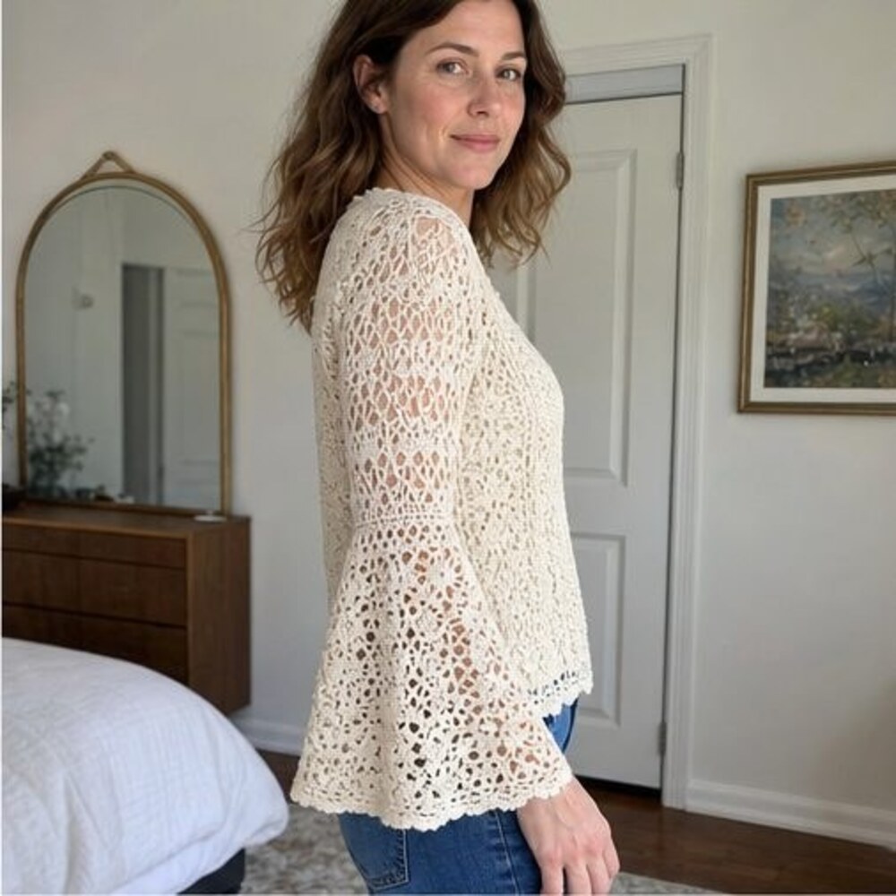 Emerald Wrap Blouse - Picture 3 of 6